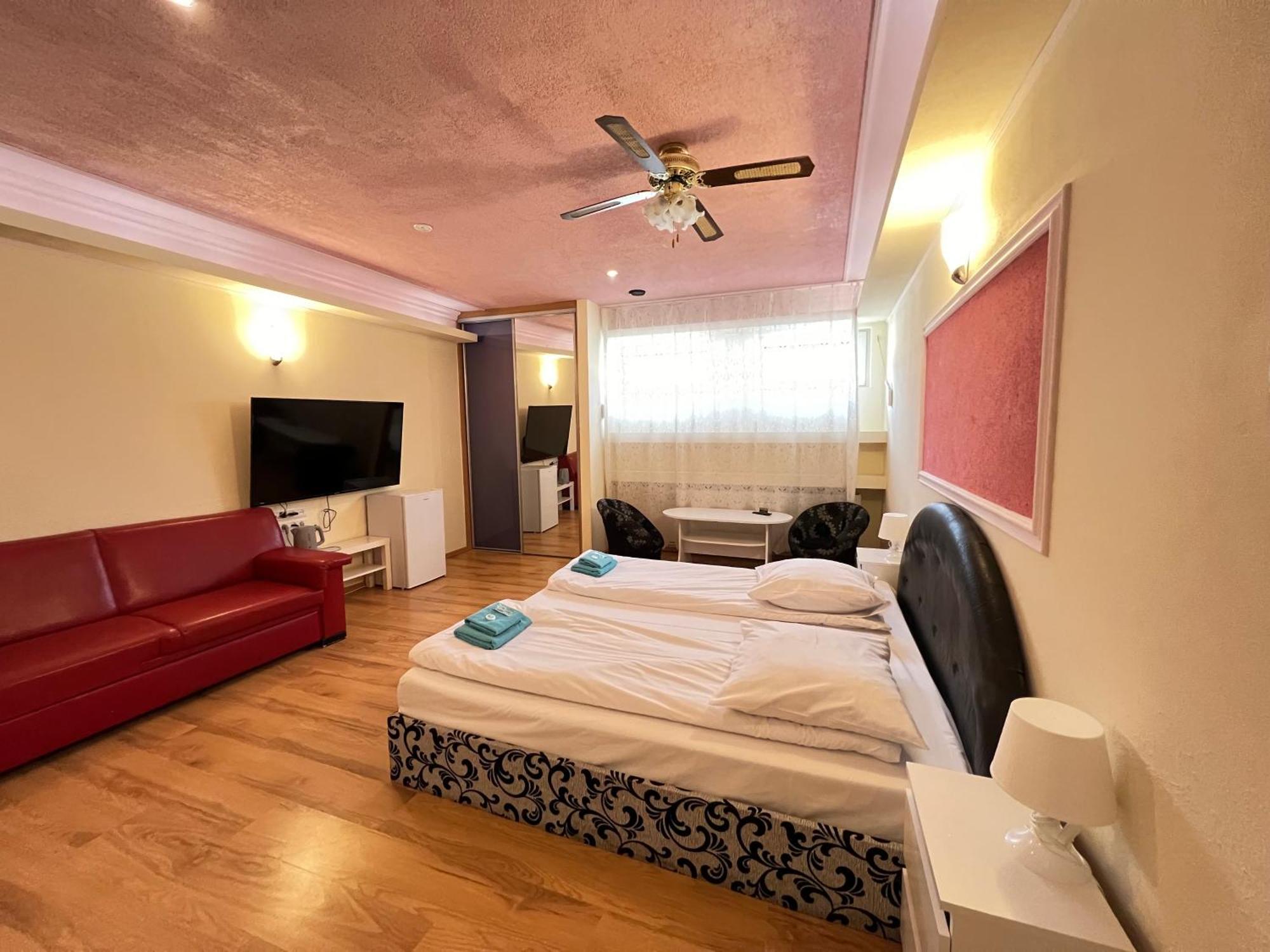 ETNA - Hostel -Noclegi Rzeszów Kültér fotó