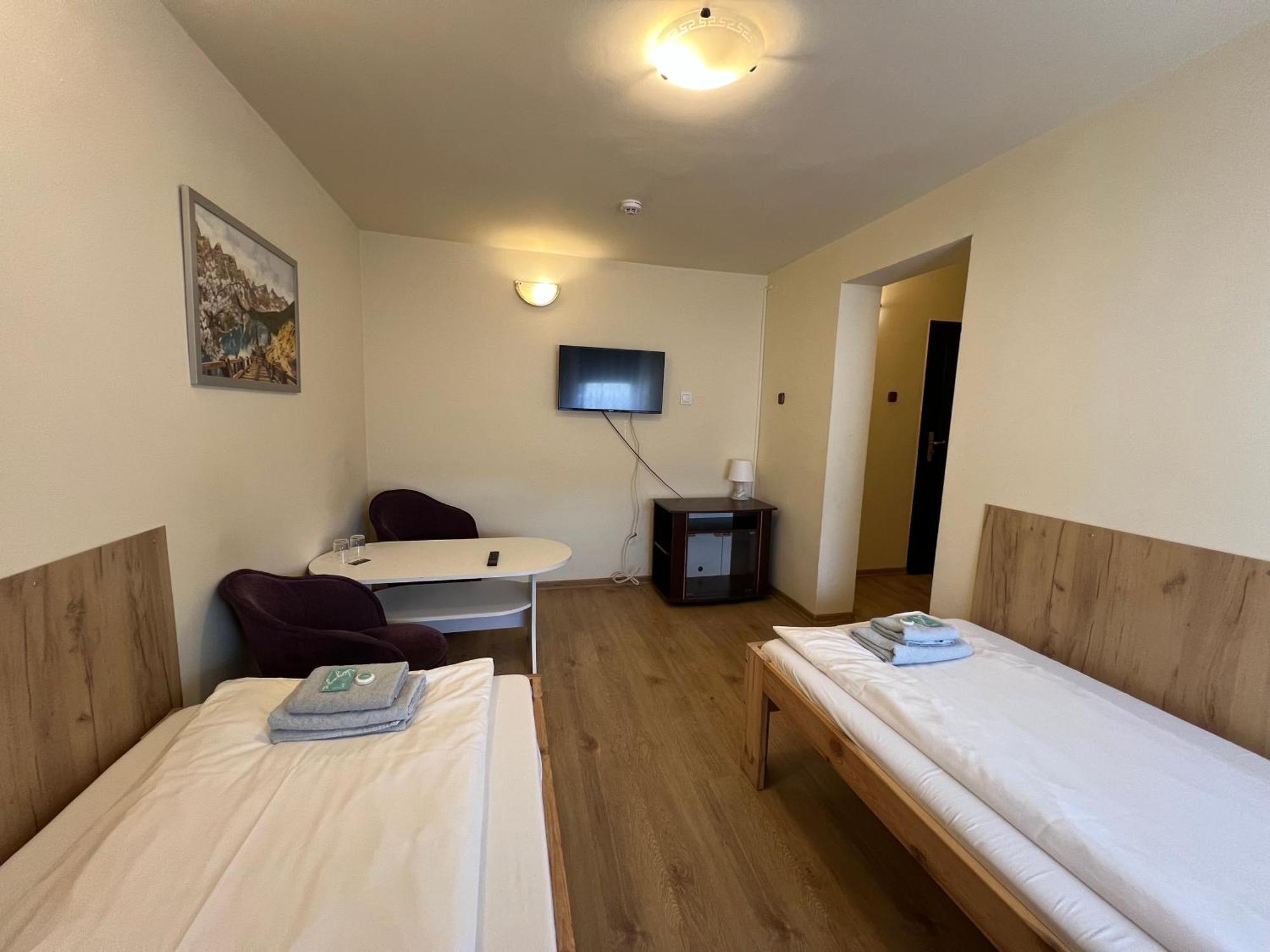 ETNA - Hostel -Noclegi Rzeszów Kültér fotó
