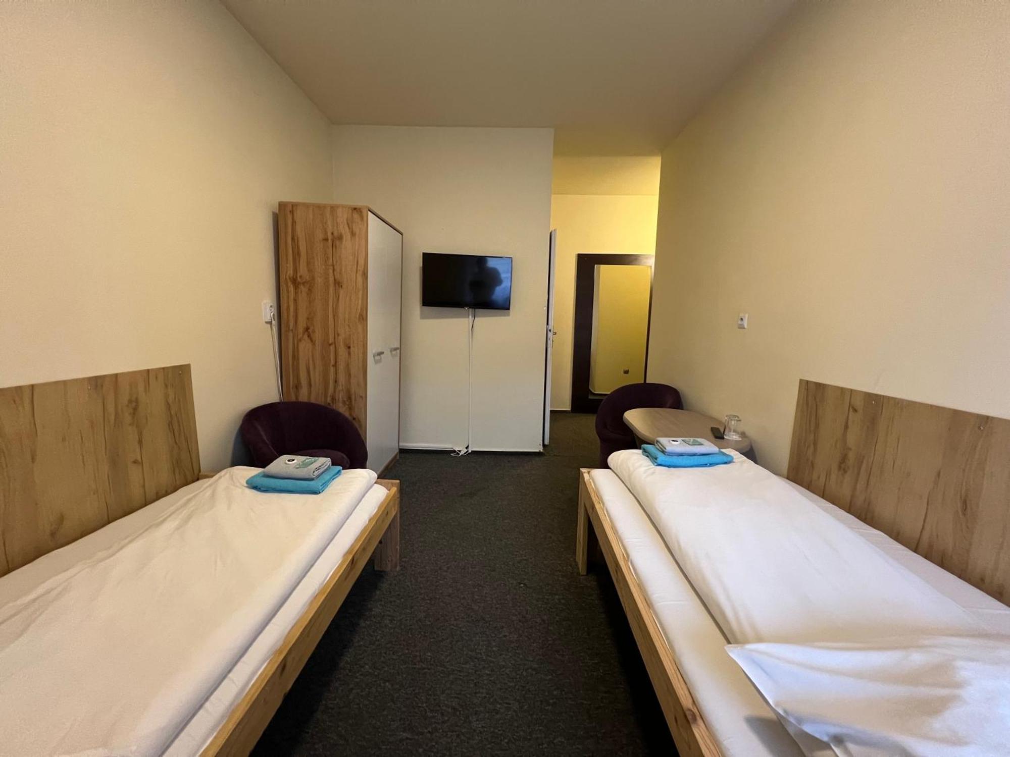ETNA - Hostel -Noclegi Rzeszów Kültér fotó