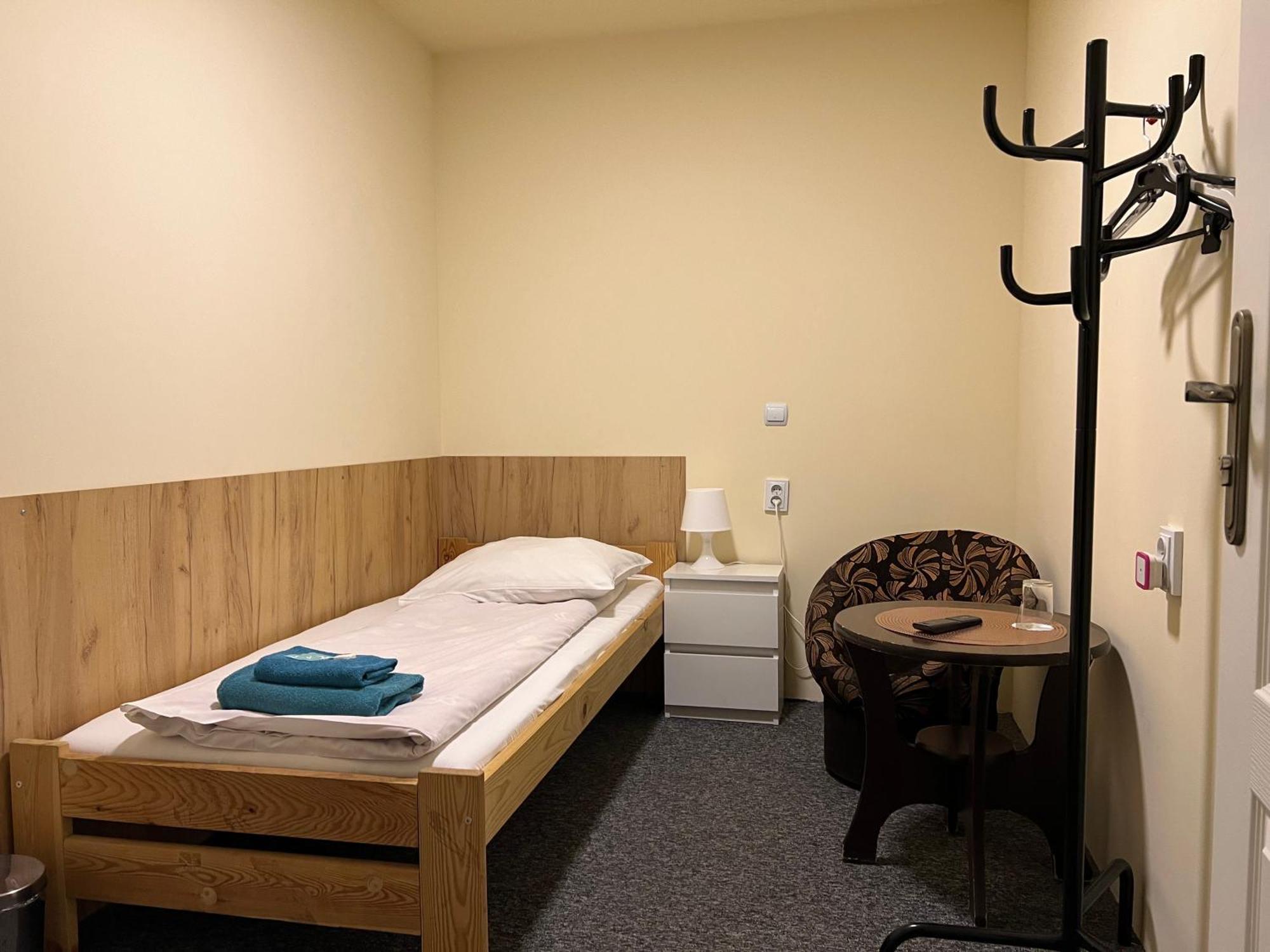 ETNA - Hostel -Noclegi Rzeszów Kültér fotó