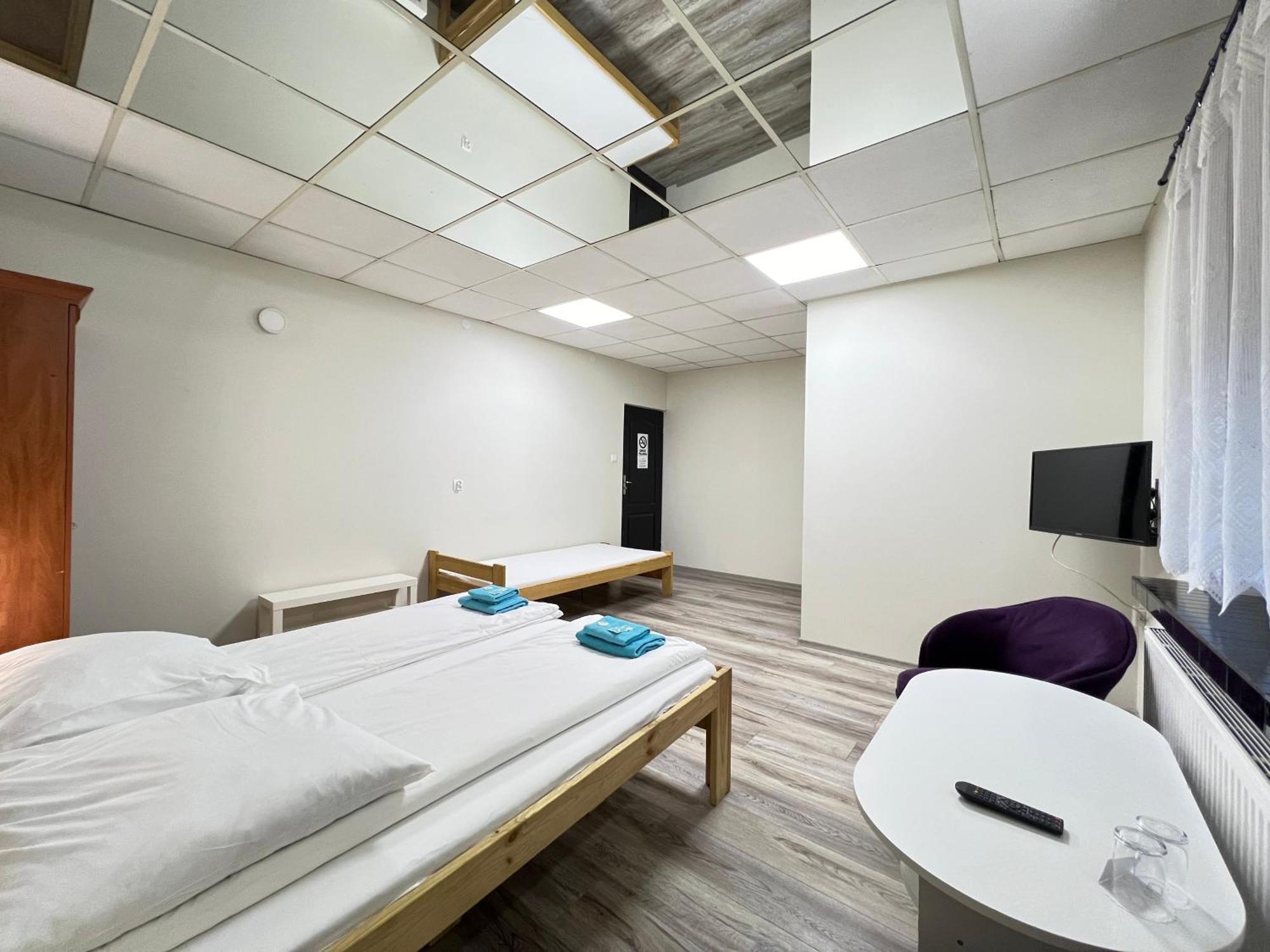 ETNA - Hostel -Noclegi Rzeszów Kültér fotó
