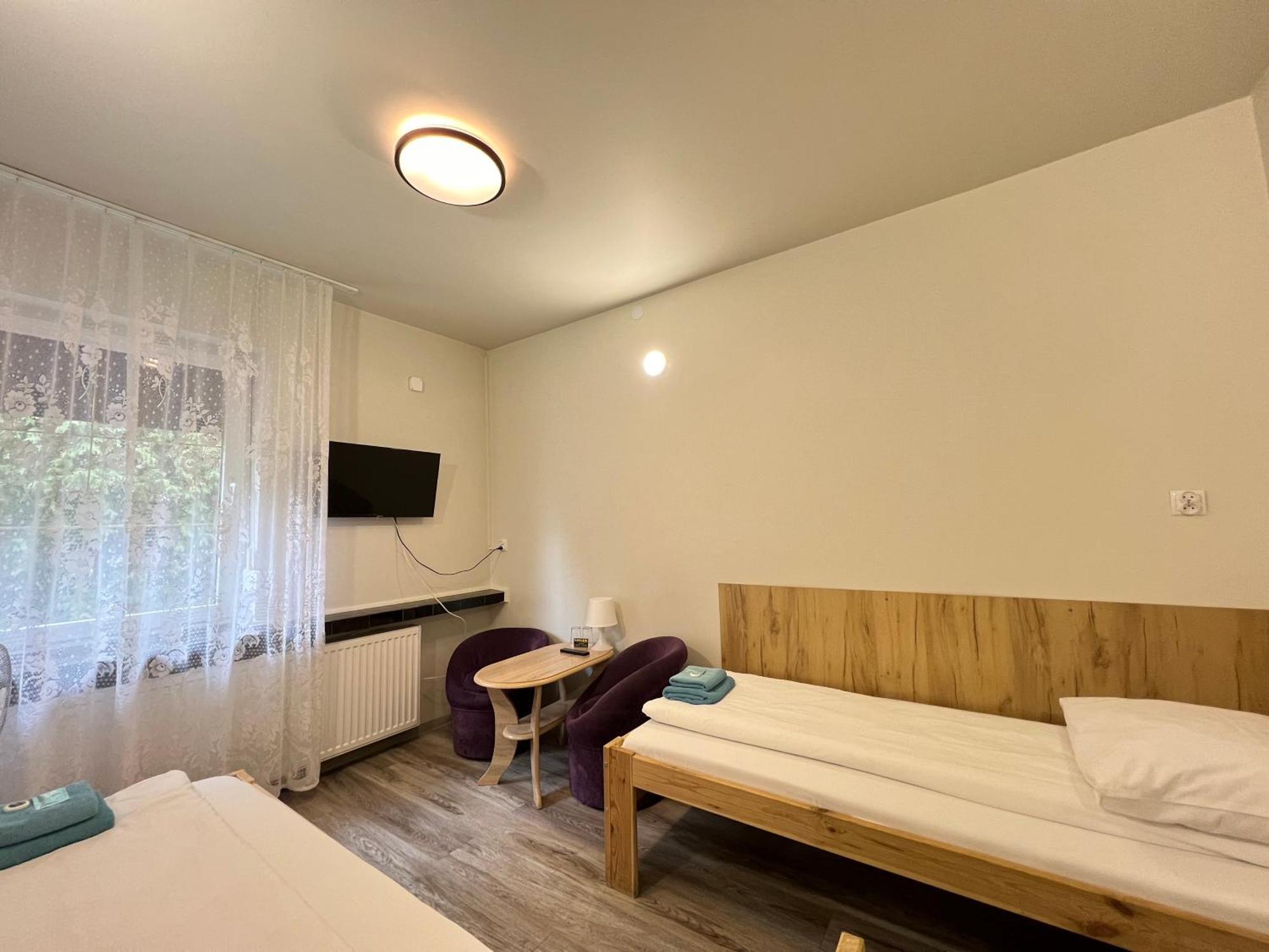ETNA - Hostel -Noclegi Rzeszów Kültér fotó