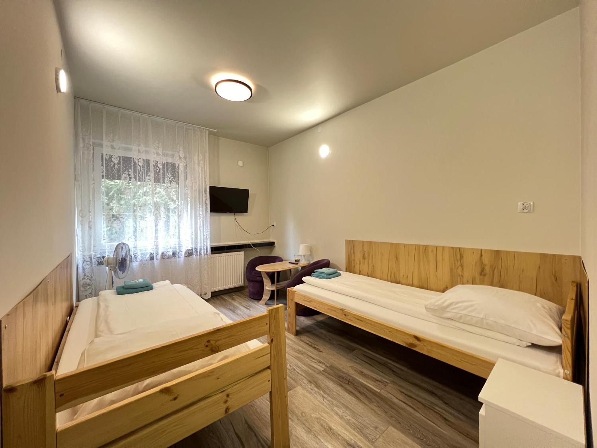ETNA - Hostel -Noclegi Rzeszów Kültér fotó