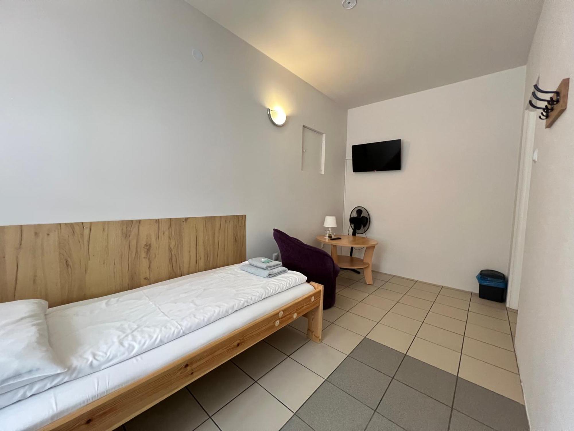 ETNA - Hostel -Noclegi Rzeszów Kültér fotó