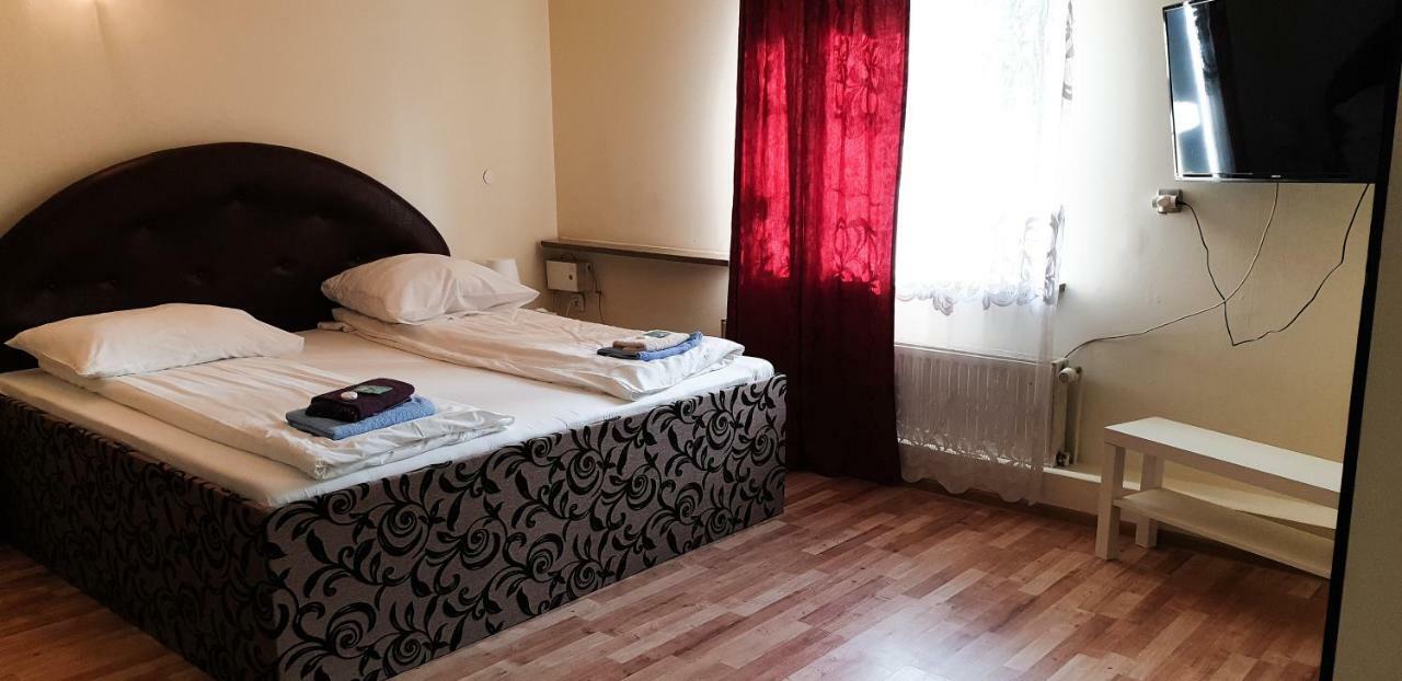ETNA - Hostel -Noclegi Rzeszów Kültér fotó