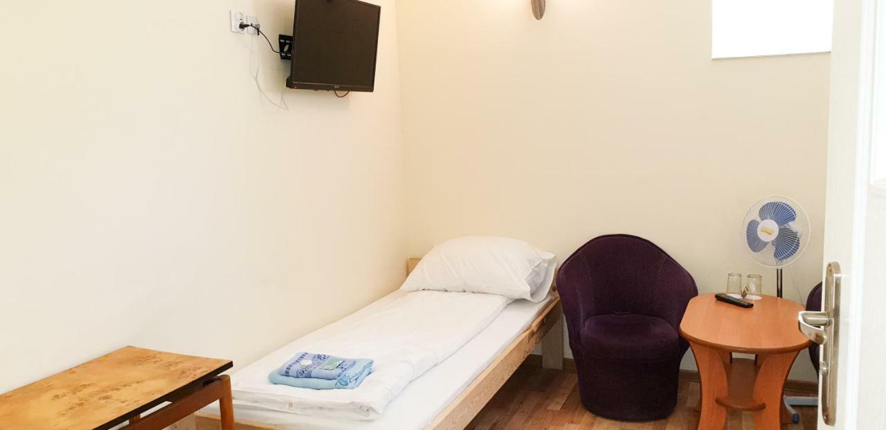 ETNA - Hostel -Noclegi Rzeszów Kültér fotó